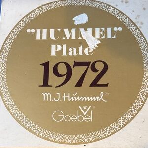 Goebel Gold and White Hummel Plate 1972